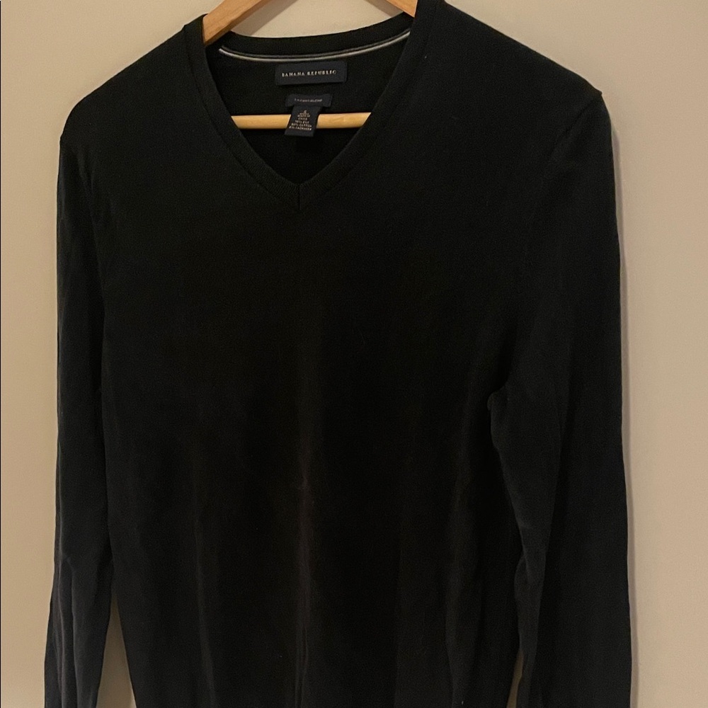 Banana Republic Men's Black V-Neck Sweater with Subtle Trim
